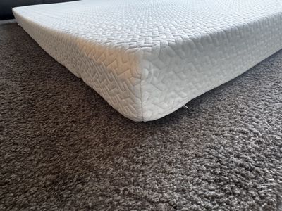 4” Gel Memory Foam Twin Mattress Topper w/ cover