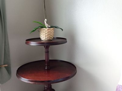 Antique mohogany regency plant stand end table Wood two tiered table dumbwaiter cupcake table