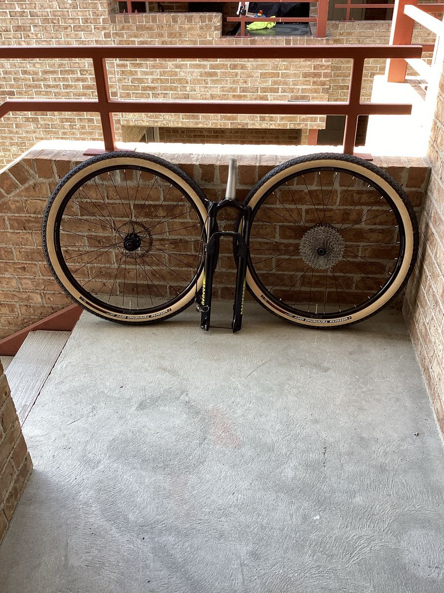 Rochshox Rudy&27.5 Wheels