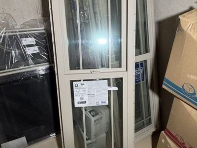 Amsco Hampton Series VZ1 Single Hung Windows - 6'x2' Taupe in color, New Construction (6 available)