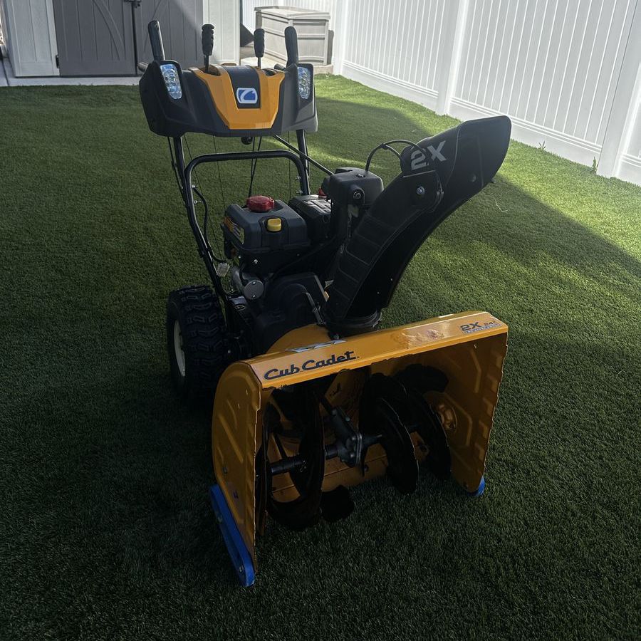 Cadet Snowblower 24 2 Stage