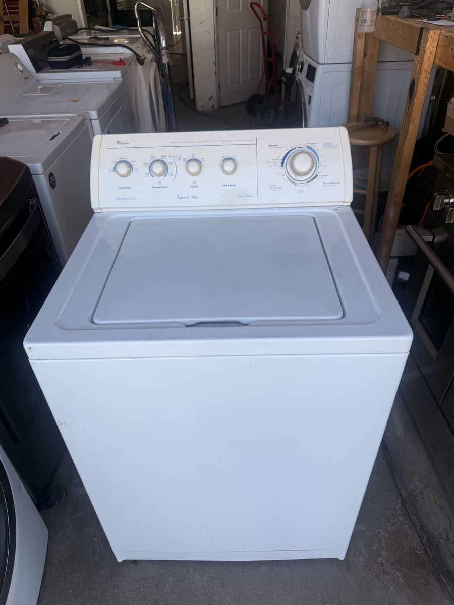 Whirlpool Ultimate Care II Top Load Washer - White, Clean & Fully Functional