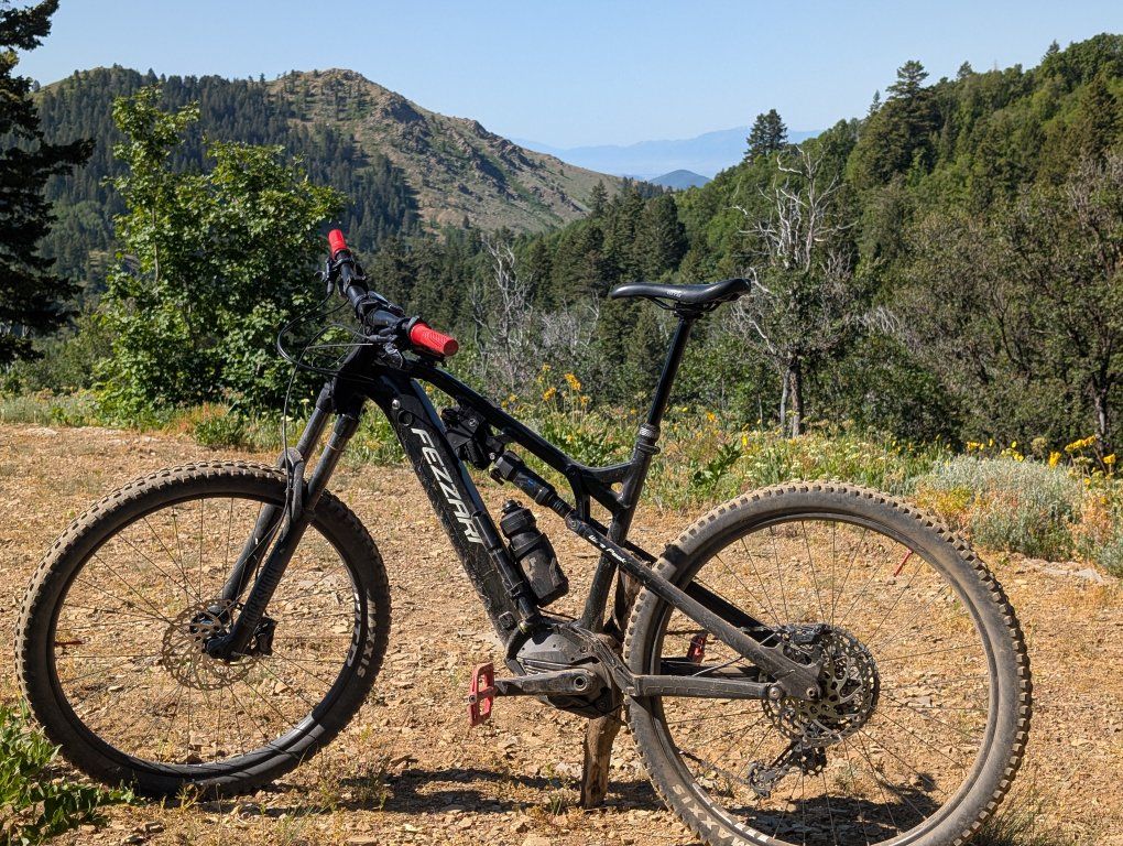 2022 Fezzari (Ari Bikes) Wire Peak Elite eMTB - Large