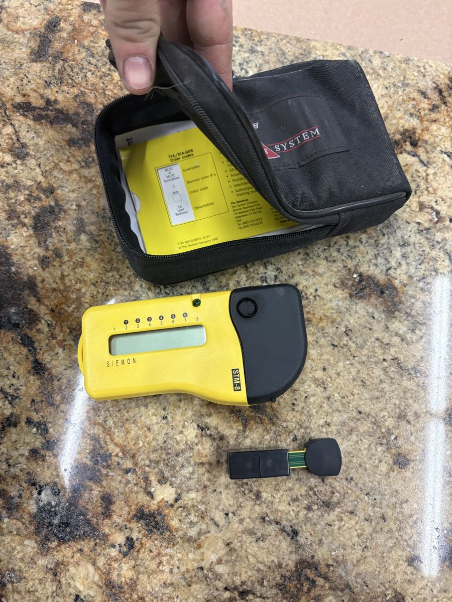 Siemon STM-8 Cabling System Tester