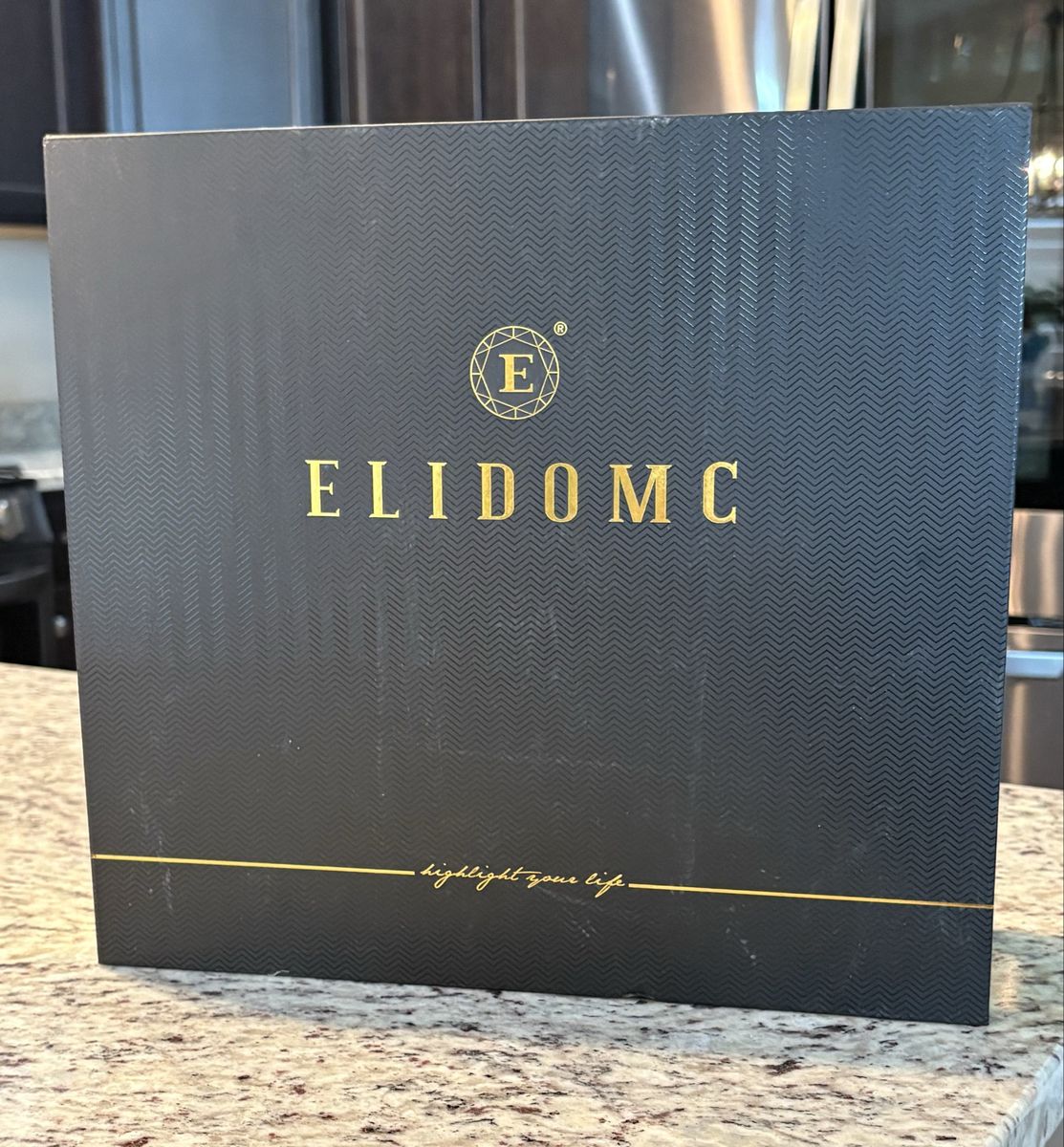 ELIDOMC Whiskey Decanter Set with 4 Glasses, Crystal Cut, New in Box
