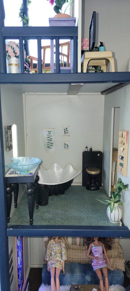 Main image 7