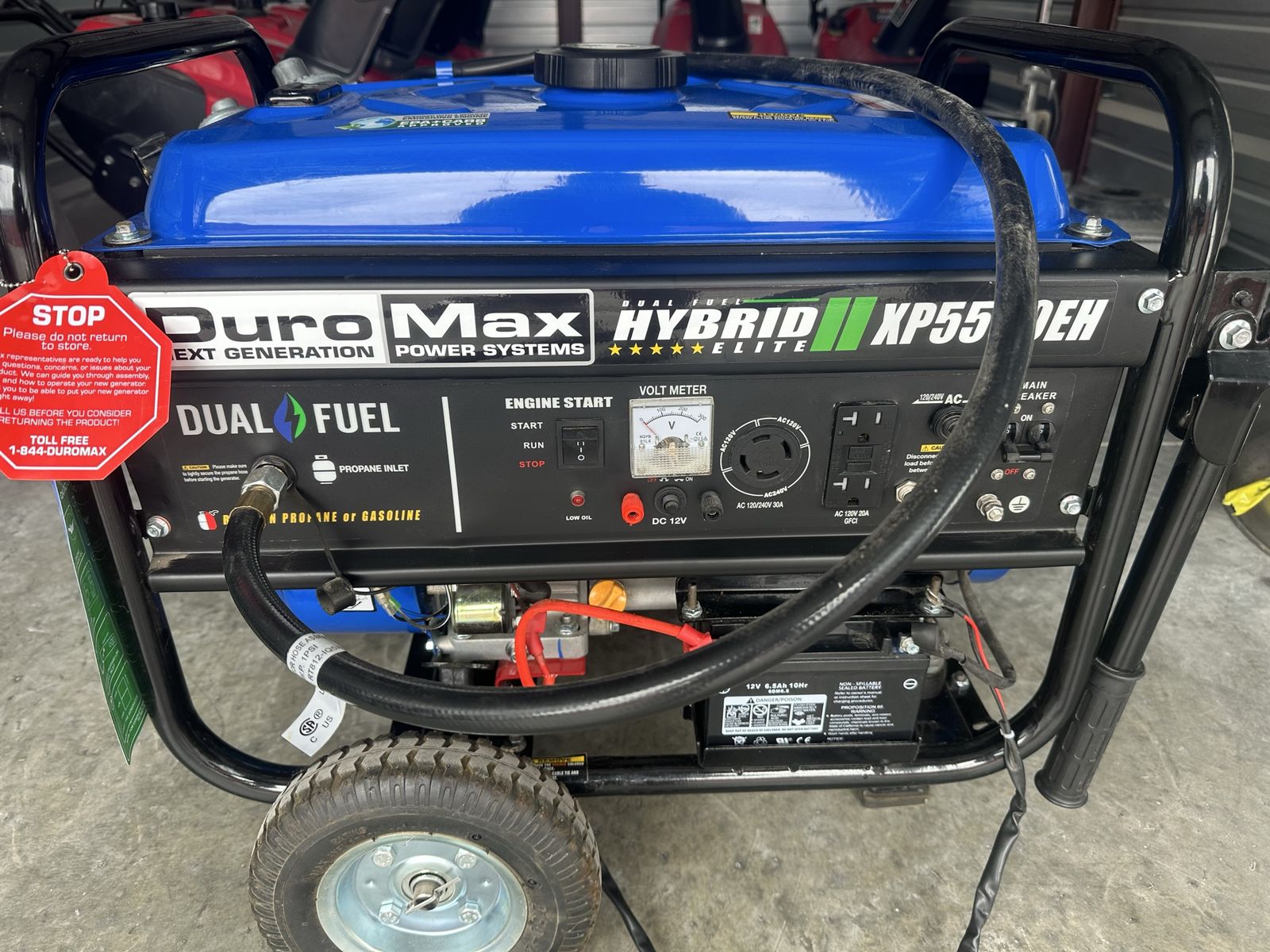 DuroMax XP5500EH Dual Fuel Portable Generator - Electric Start