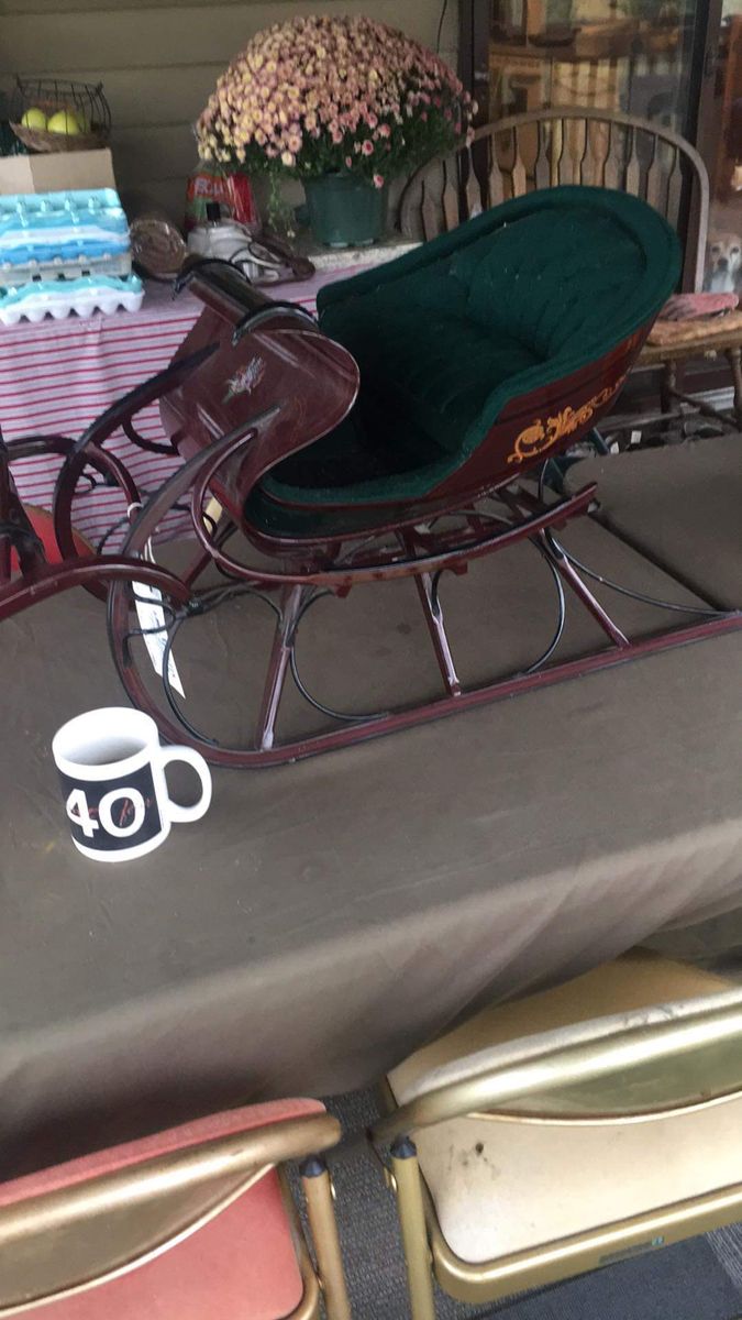 Miniature Albany Sleigh by Mike Olp – Olp Miniatures, Wisconsin – Signed Pinstriping – With Shafts