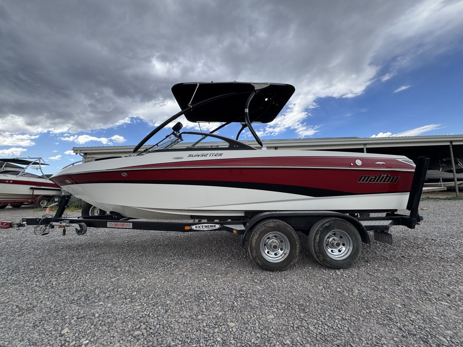 2005 Malibu Sunsetter XTI low hours!