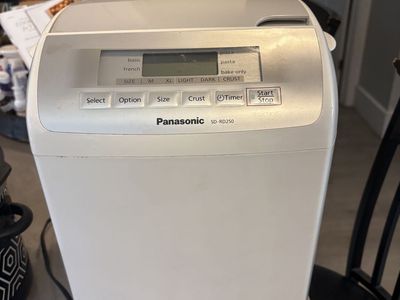 Panasonic Bread Maker – Model SD-RD250