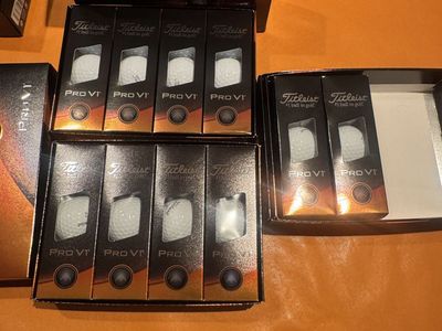 Titleist ProV1 2023