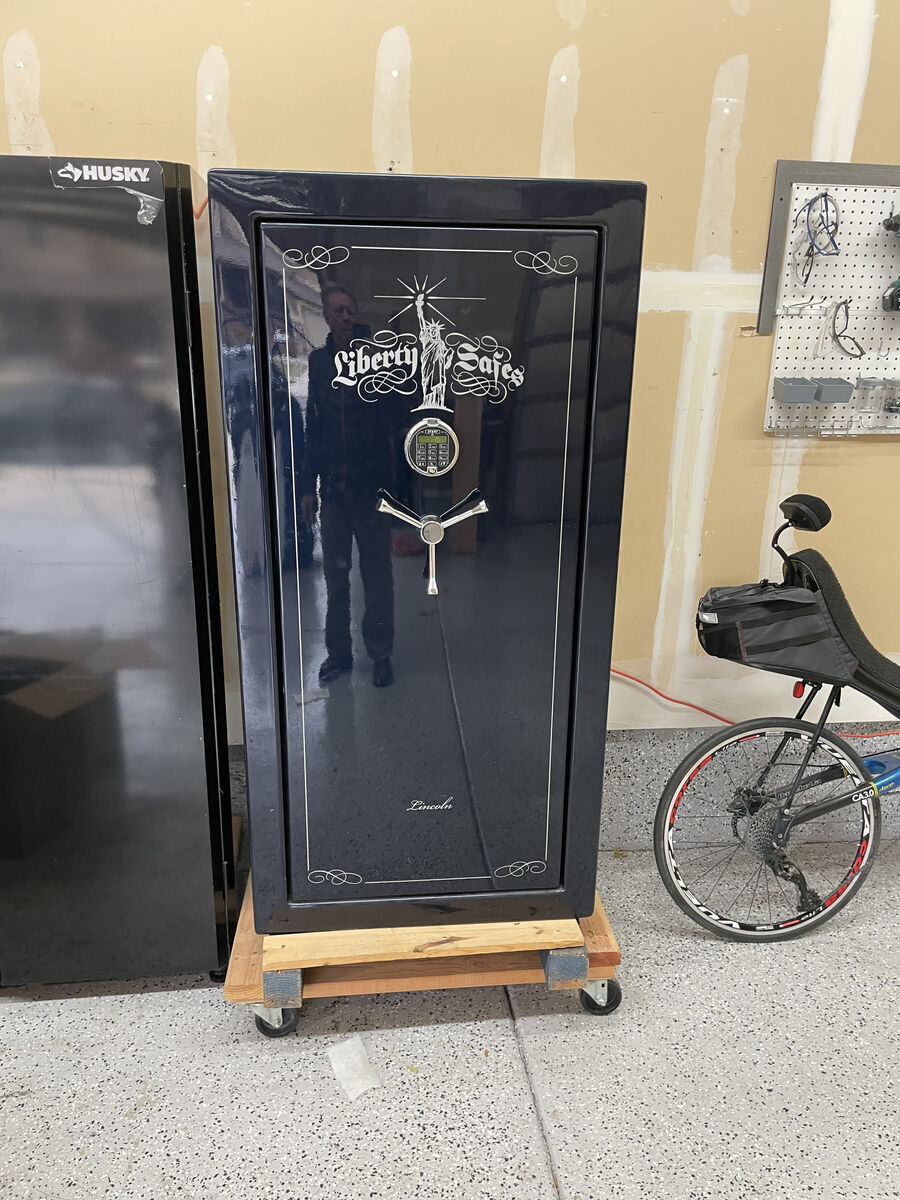 Liberty Safe Lincoln 25