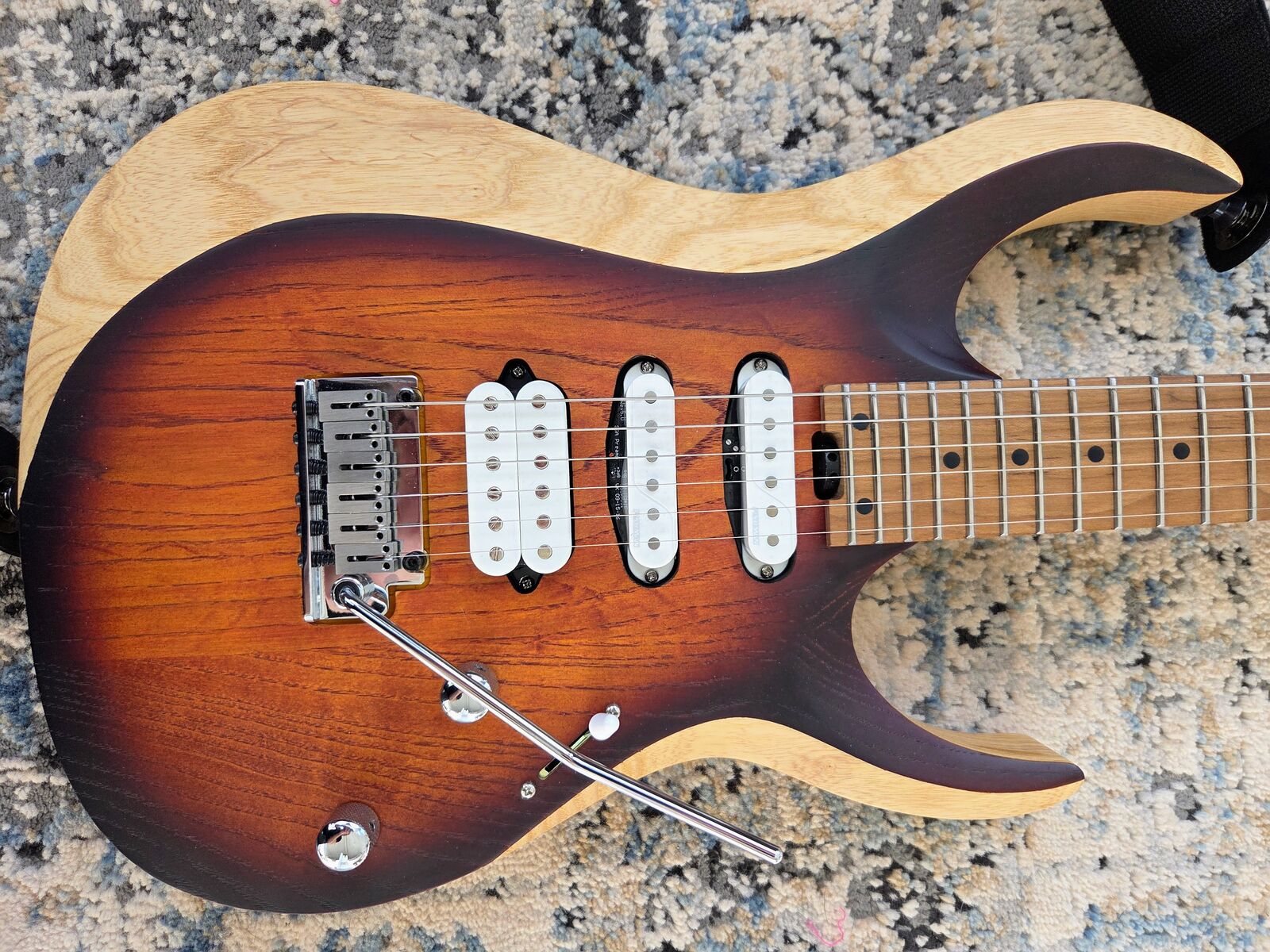 Cort X700 Triality - modern super strat, HSS