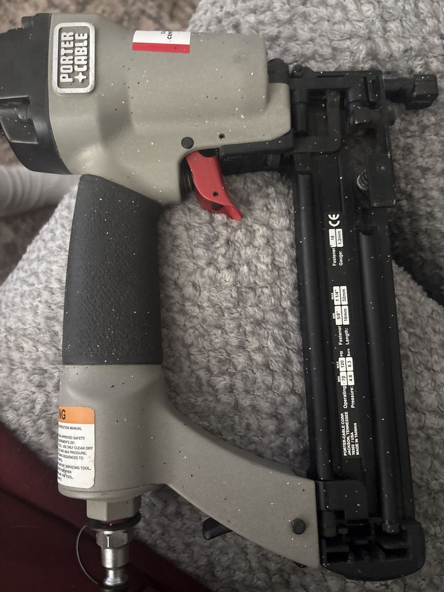PORTER-CABLE Pneumatic Brad Nailer - 18 Gauge, 5/8" to 1-1/2" Fasteners