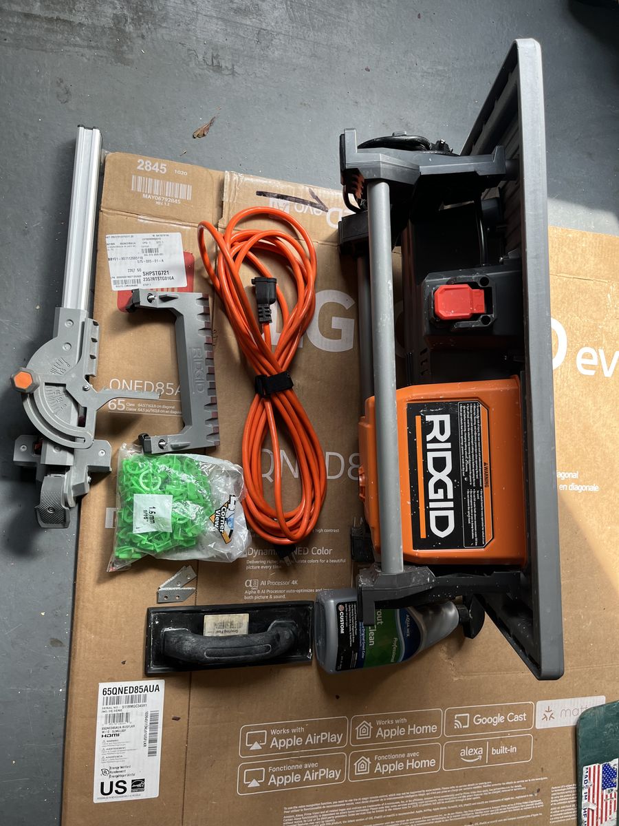 Ridgid Tile Saw - 7 Inch