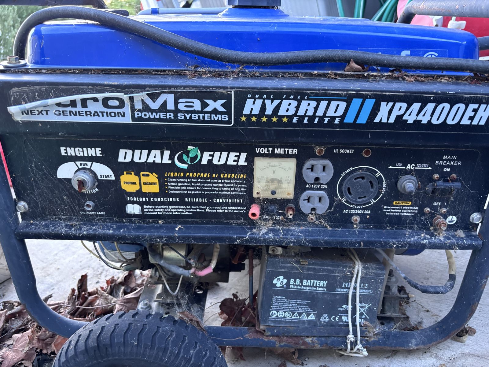 DuroMax XP4400EH Hybrid Dual Fuel Portable Generator - 7 HP Engine