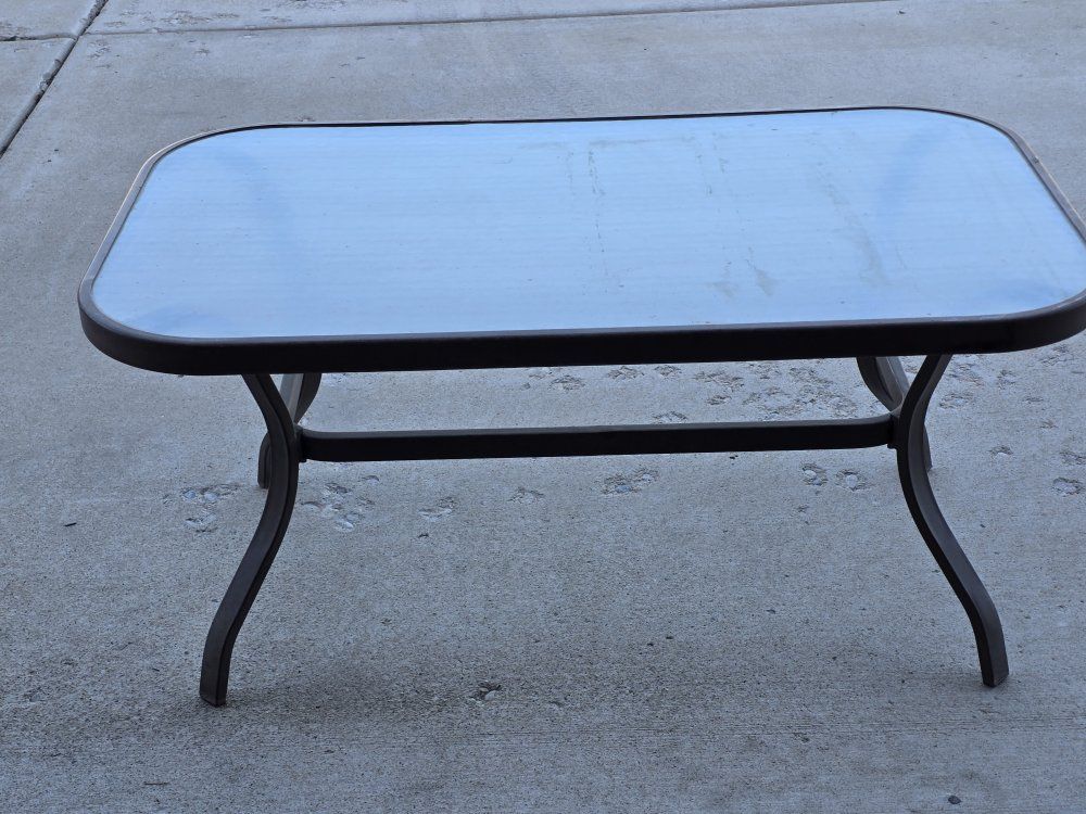 Outdoor Metal Frame Coffee Table with Tempered Glass Top