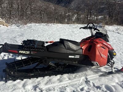 2016 Skidoo 800
