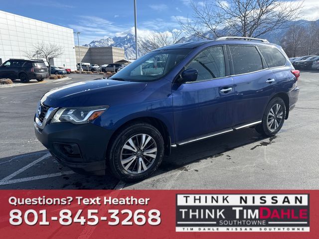 2017 NISSAN PATHFINDER S