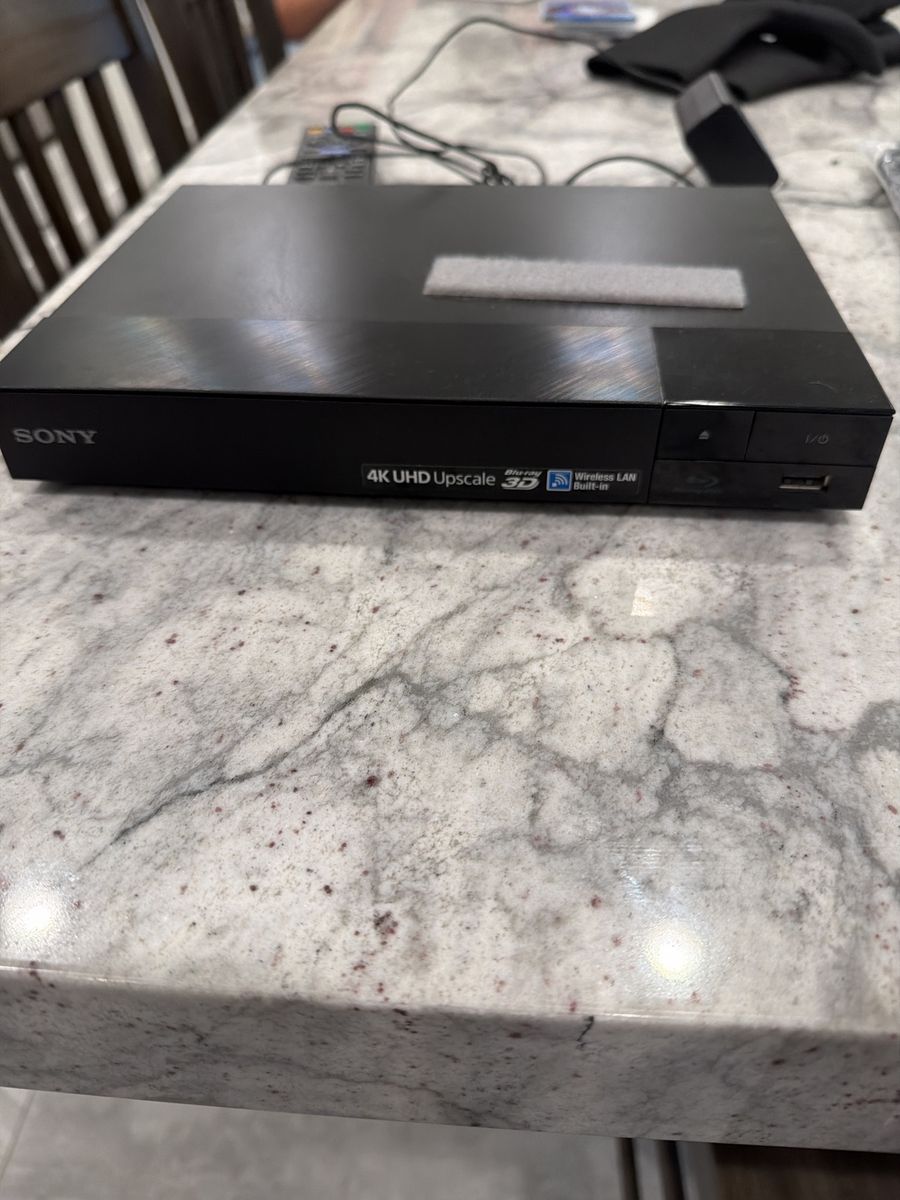 Sony BDP-S6500 4K Upscaling 3D Blu-Ray DVD Player with Built-In Wi-Fi