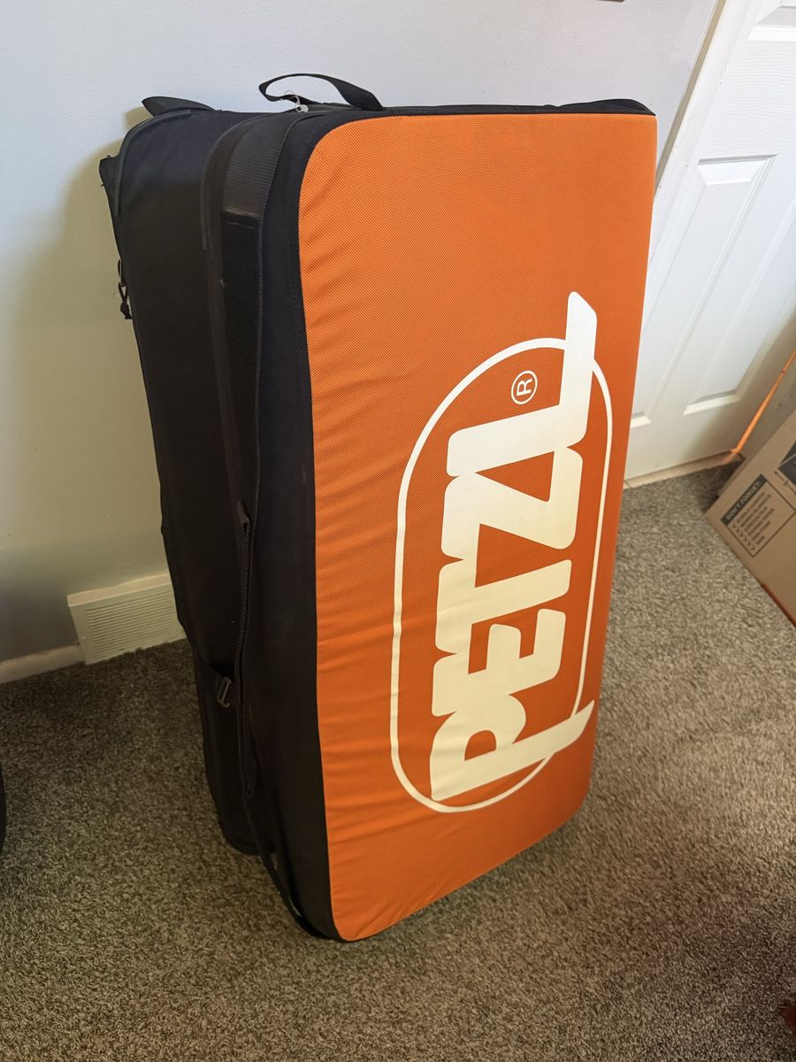 OBO!! Petzl alto crash pad
