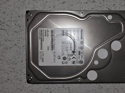 5x Toshiba 4TB SAS Hard Drives - Tested Working - $180 for all 5