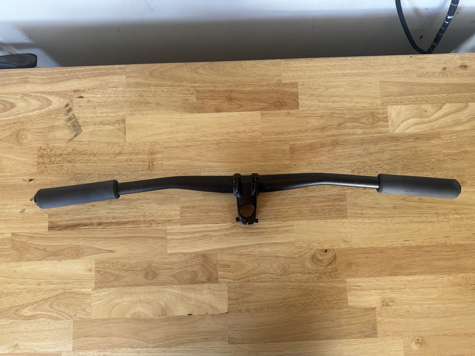 Specialized Alloy MTB bars + stem