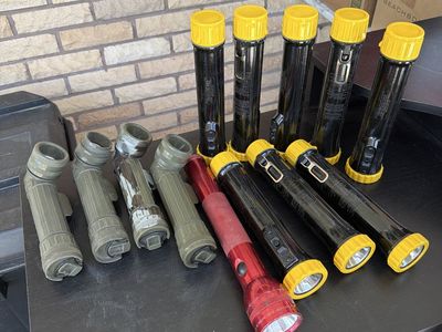 Lot of 13 Flashlights: 4 Military-Style Angle Head, 8 Black Yellow, 1 Red maglite