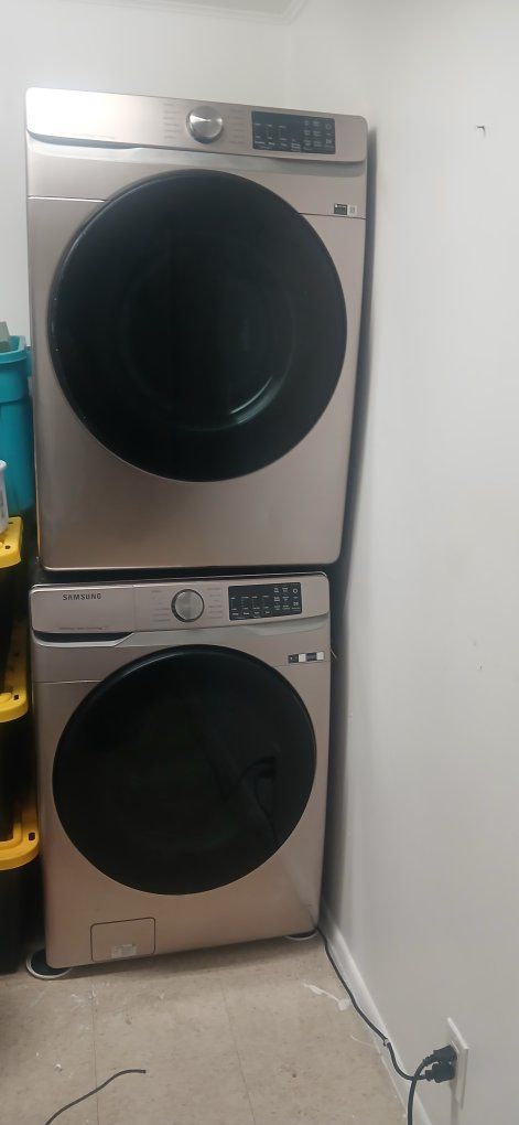Samsung Front Load Washer - Champagne Color, Super Speed Wash, Steam, SmartThings