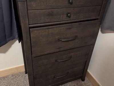 Dresser