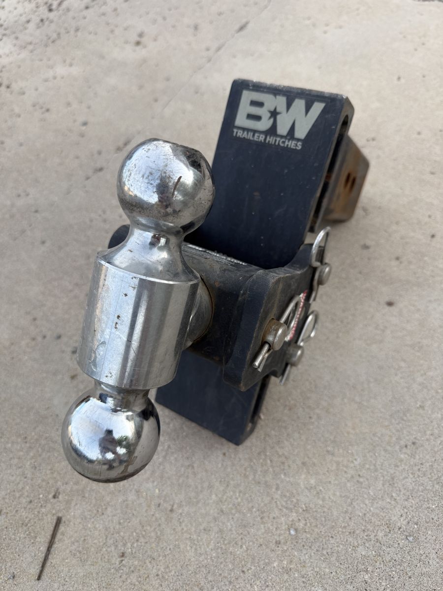 B&W 7 inch Drop Hitch