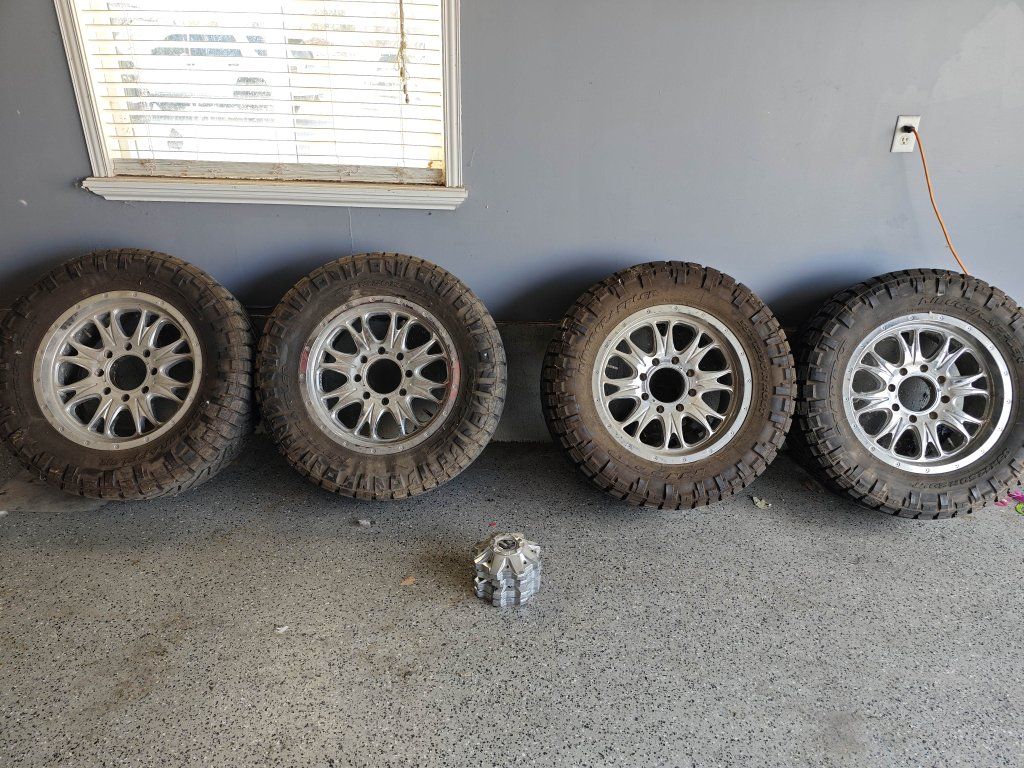 Used Fuel Wheels wrapped in Nitto Ridgegrappler