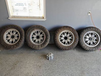 Used Fuel Wheels wrapped in Nitto Ridgegrappler