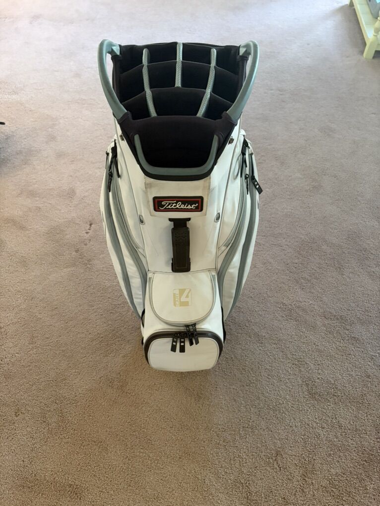 Titleist  Cart 14  Golf Bag