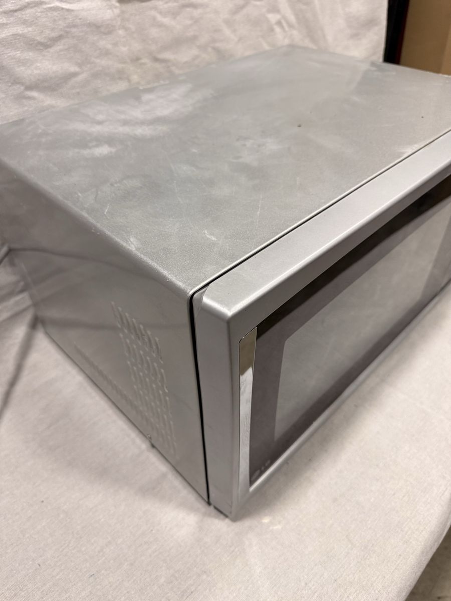 LG LCRT1510SV Countertop Microwave Oven - Silver
