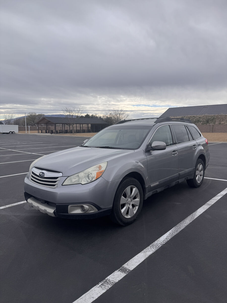 2010 Subaru Outback Limited