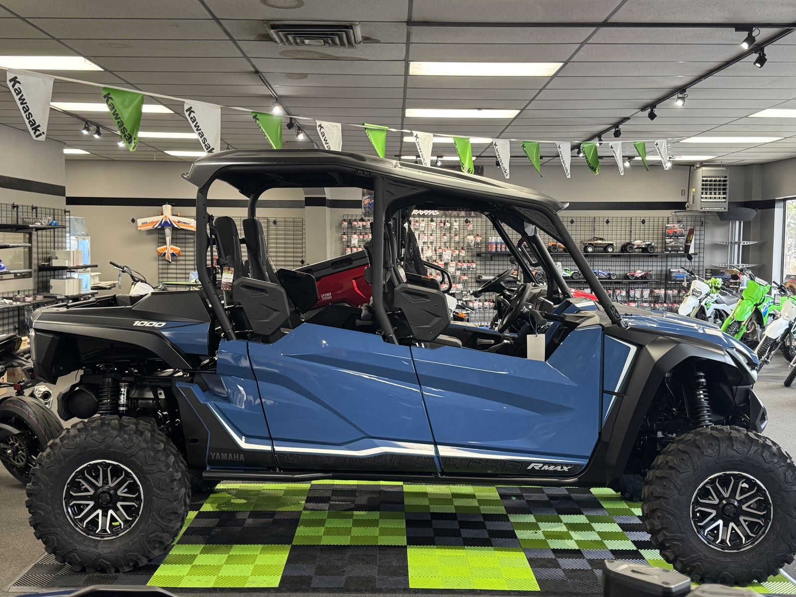 2025 Yamaha RMAX 4 1000 SE