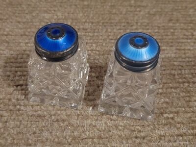 Salt & Pepper Shaker