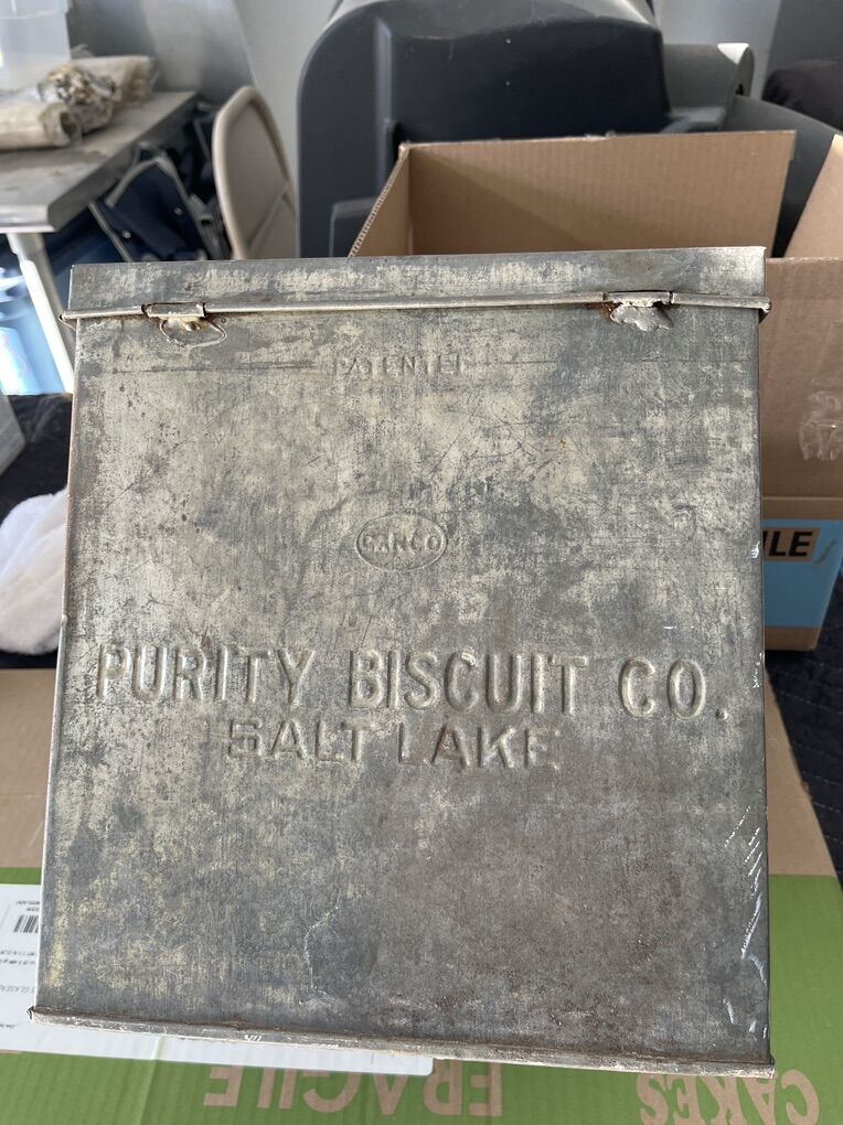 Biscuit Tin