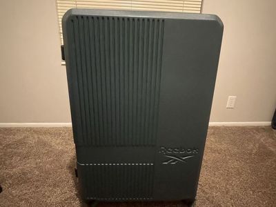 Reebok green Rolling Suitcase Spinner Luggage