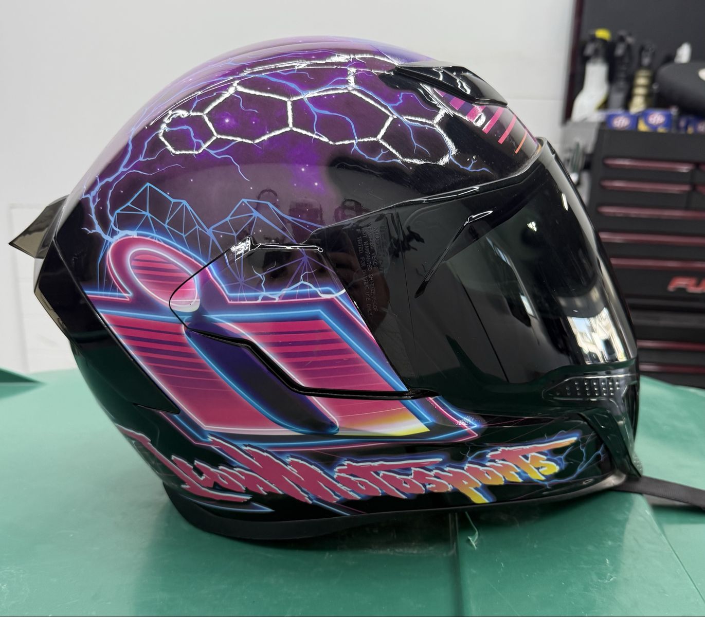 icon airflite synthwave helmet Large