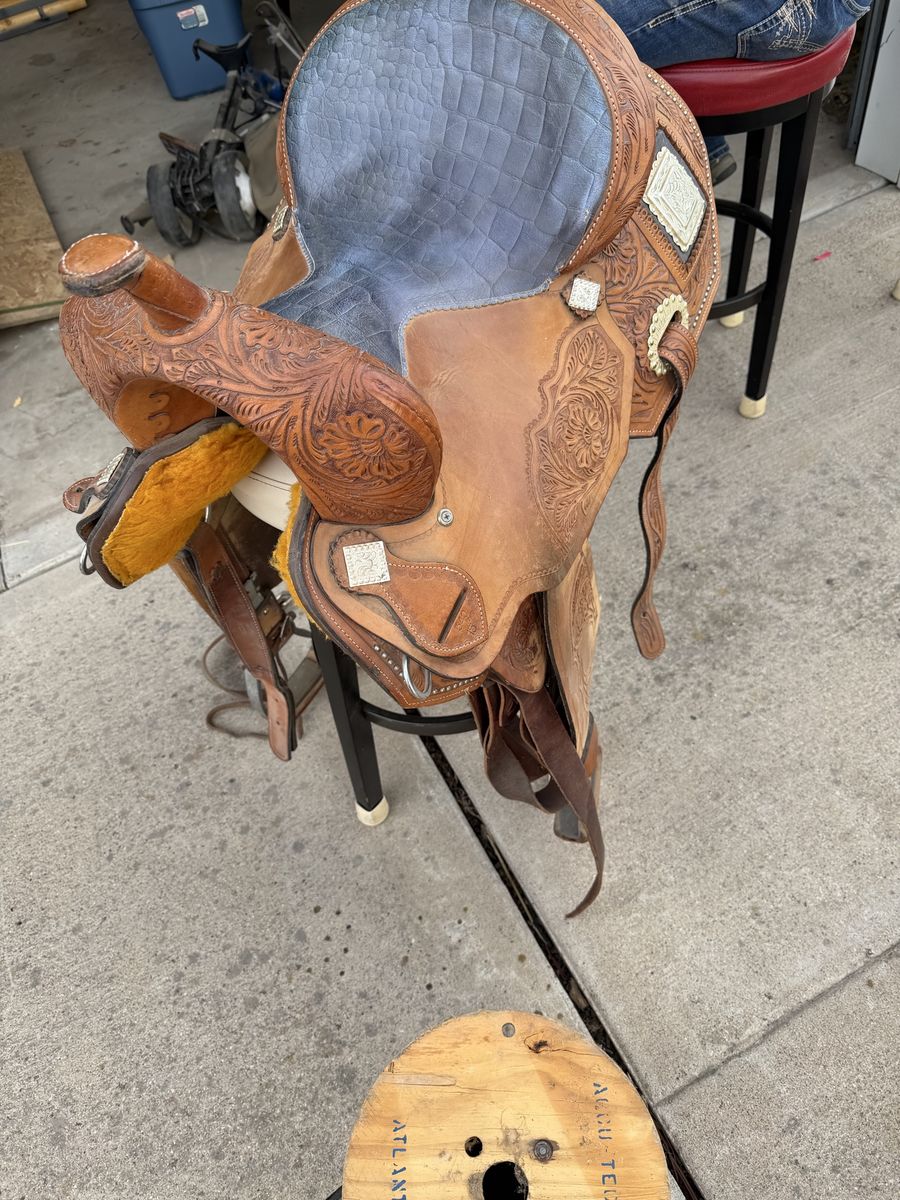 15in barrel Saddle