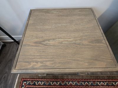 2 living room end tables