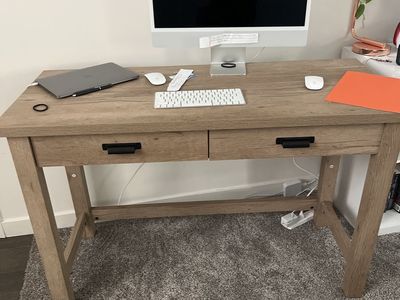 Computer desk