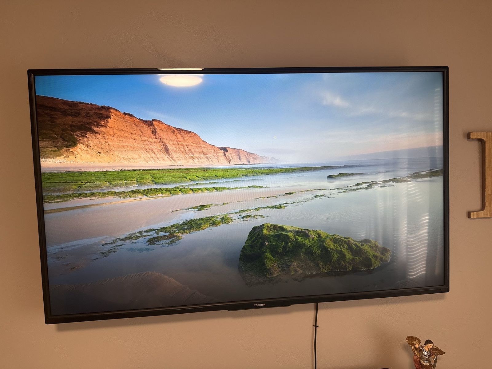 Toshiba Smart TV 55 inch