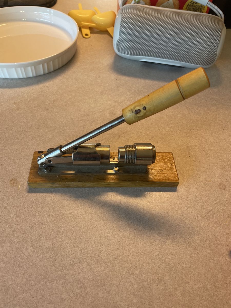 Nut cracker, walnut