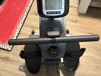 Feierdun Indoor Rowing Machine with LCD Monitor and Adjustable Resistance