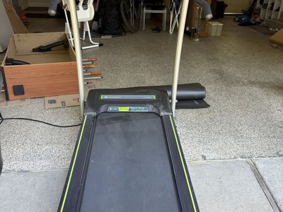 Horizon Fitness LS740T Folding Treadmill - FeatherLight Lift Assist