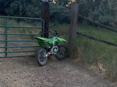 Kawasaki KLX 140R Dirt Bike - Green, Off-Road Ready, Excellent Condition