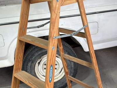 6 Ft Ladder